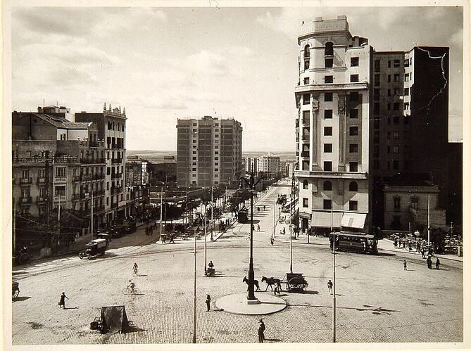 Glorieta de Cuatro Caminos