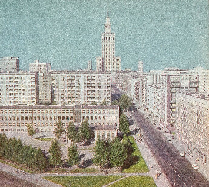 1024px-Ulica_Złota_w_Warszawie_ok._1971