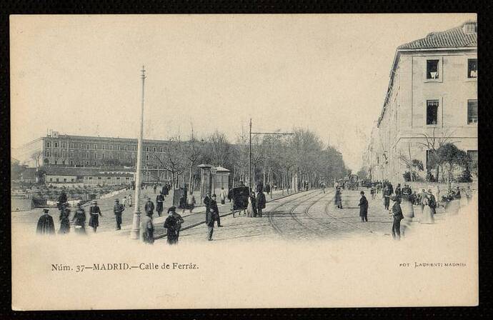 28. Calle de Ferraz (con el cuartel de San Gil). Laurent. 1903. mh_34179_a