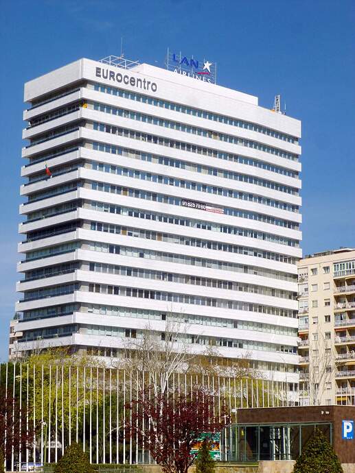 Madrid_-Edificio_Eurocentro(aloja_la_Embajada_de_Venezuela_en_España)_1