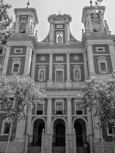 Madrid_-_Iglesia_de_San_Francisco_de_Borja_Jesuitas_01~3