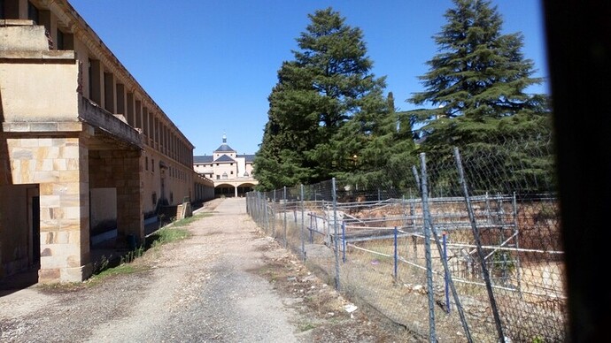 1948, U Laboral de Zamora, Luis Moya Blanco (3)_Easy-Resize.com