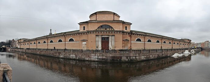 Конюшенный_двор_-_panoramio