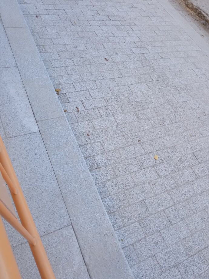 1664704257852