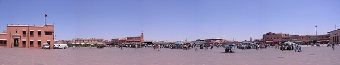 2880px-Plaza_jamaa_el_fna_general