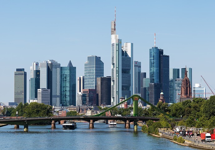 Skyline_Frankfurt_am_Main_2015