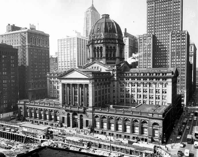 1280px-Chicago_Federal_Court,_1961