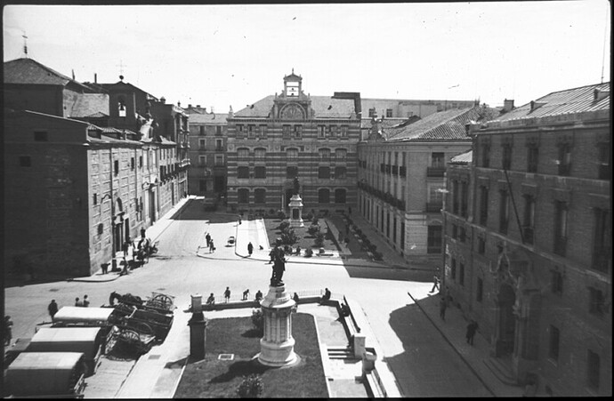 Plaza Descalzas 1951