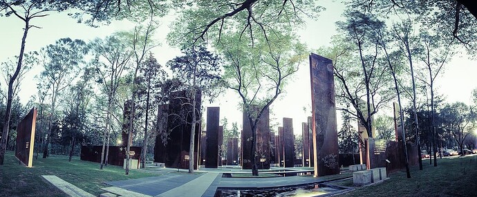 Memorial_a_las_Víctimas_de_la_Violencia_en_México_(11002953193)