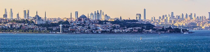 Panorama_of_the_Istanbul_Skyline
