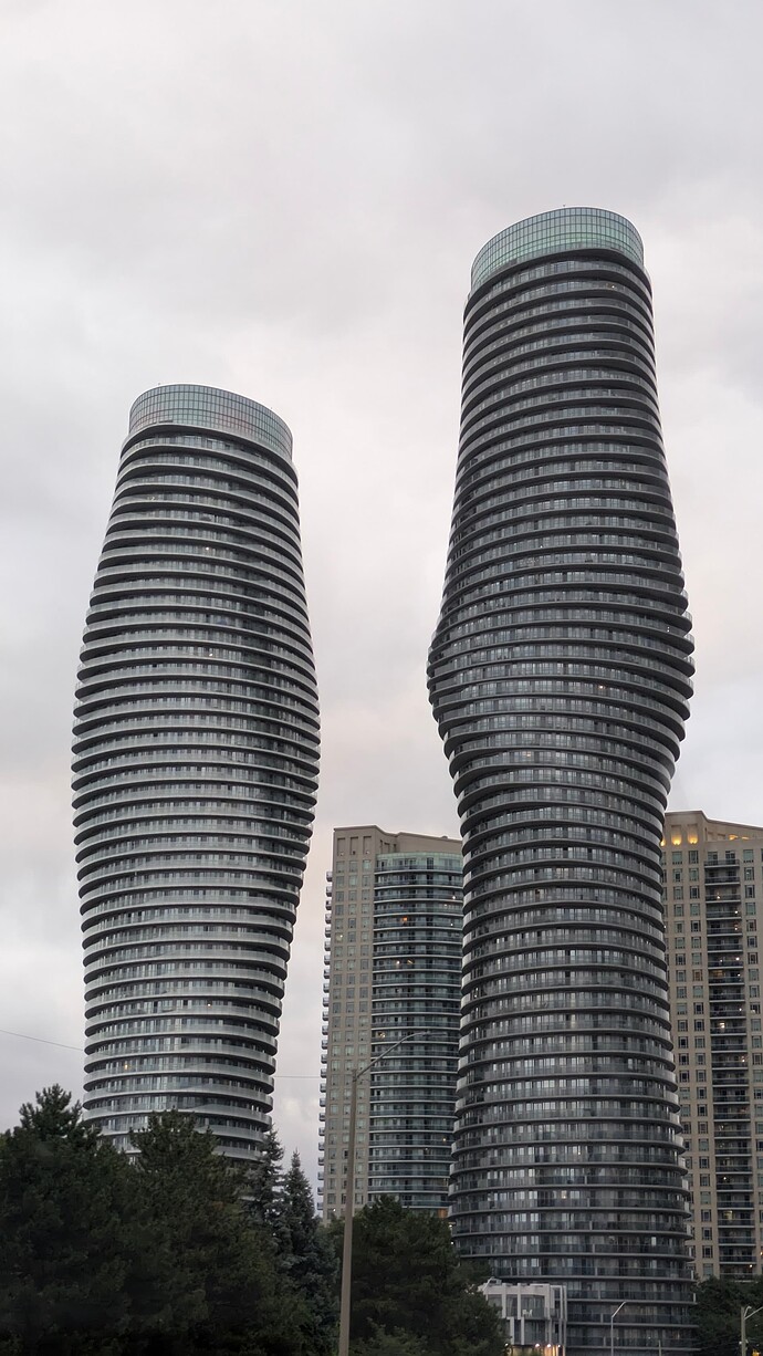 PXL_20250820_234836033