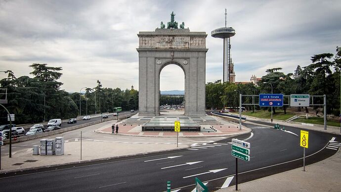 138432_arco_victoria_moncloa_desperfectos10_kr