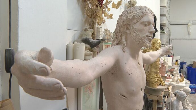 _2791830820_49771939_1300x731