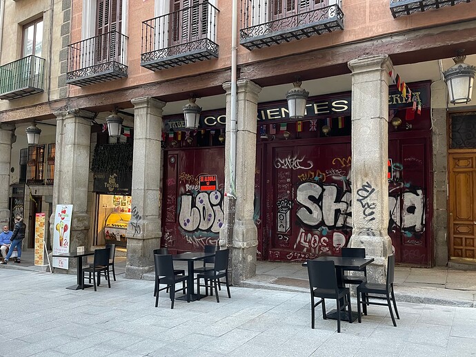 68AFBD61-0B41-4EF1-8459-9B1F9CADF00F