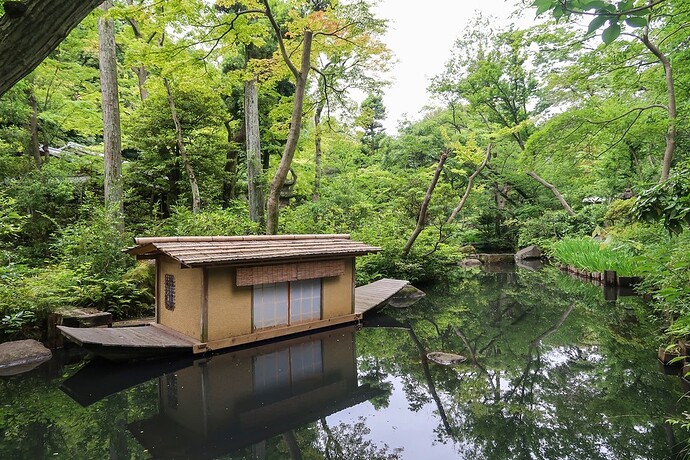 Nezu_Museum_Garden_view_201805