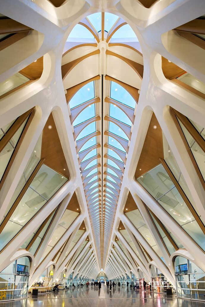 santiago-calatrava-gare-de-mons-belgium_dezeen_2364_col_23-852x1278