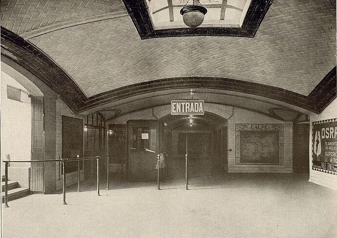 Estación-de-Chamberí-lucernario