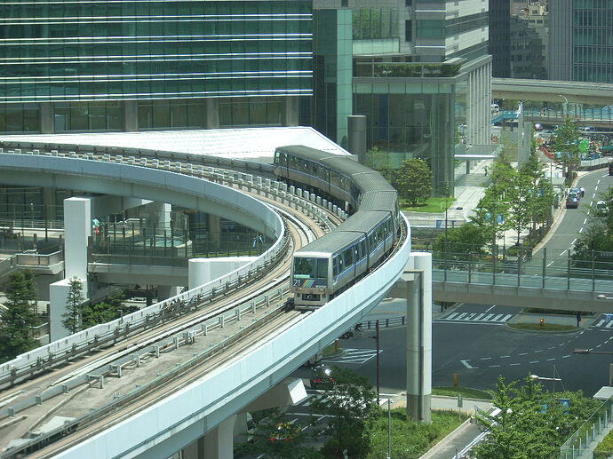 Yurikamome, Tokio