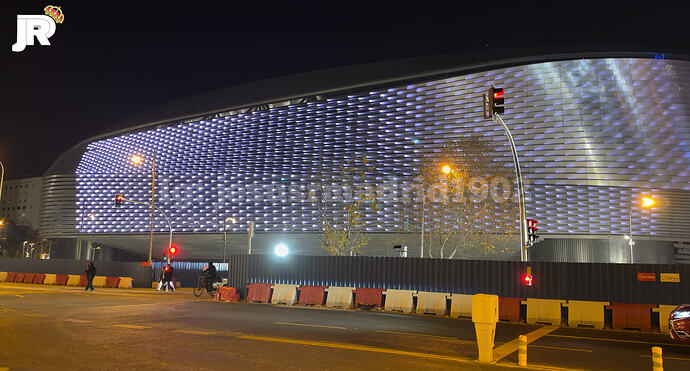 Pruebas iluminación fachada Bernabéu