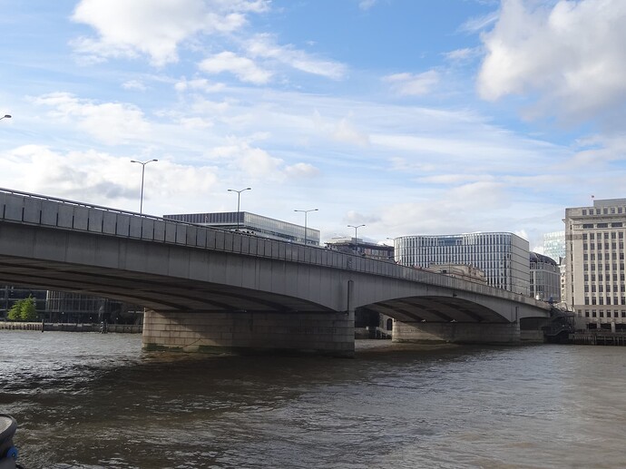 London_Bridge_from_St_Olaf_Stairs