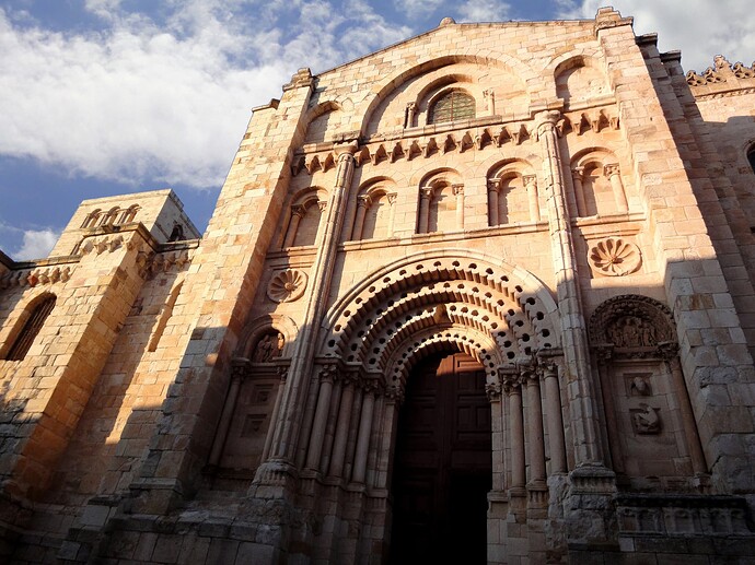 Catedral_de_Zamora_-_Fachada_principal