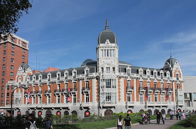 1280px-Real_Compañía_Asturiana_de_Minas_(Madrid)_03