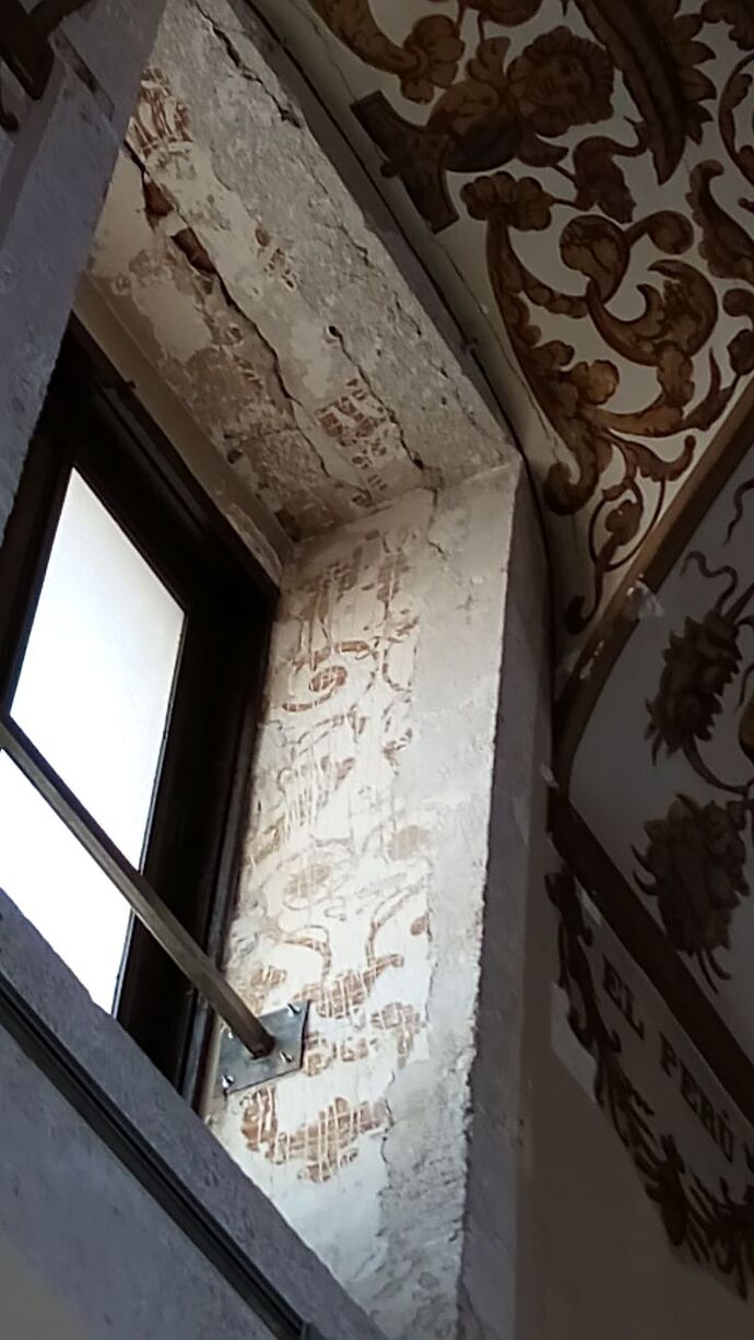 Restos de la decoración pictórica mural original del Salón de Reinos del Palacio del Buen Retiro_