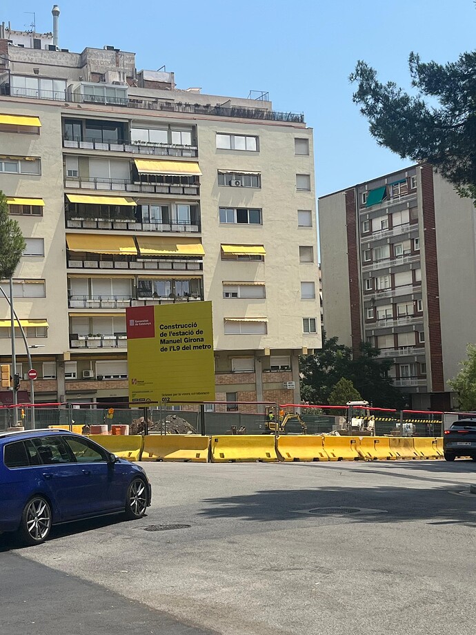 Imagen Estació Manuel Girona (1)
