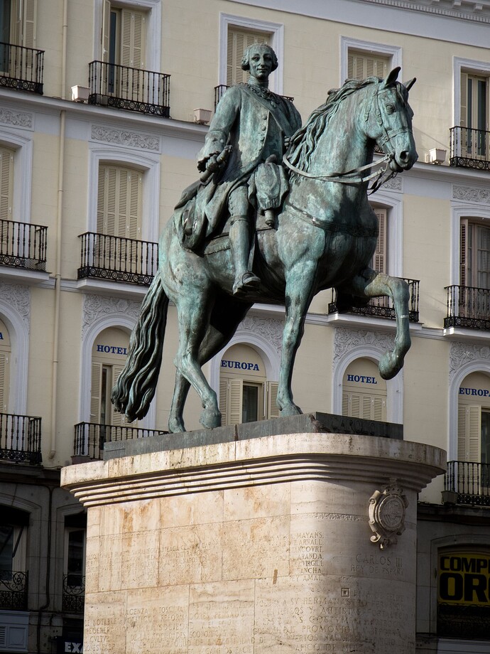 Estatua_ecuestre_de_Carlos_III_-_04