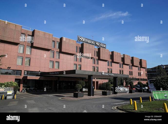 l-hotel-sheraton-skyline-pres-de-l-aeroport-de-heathrow-londres-date-de-la-photo-vendredi-12-fevrier-2021-2eba68p