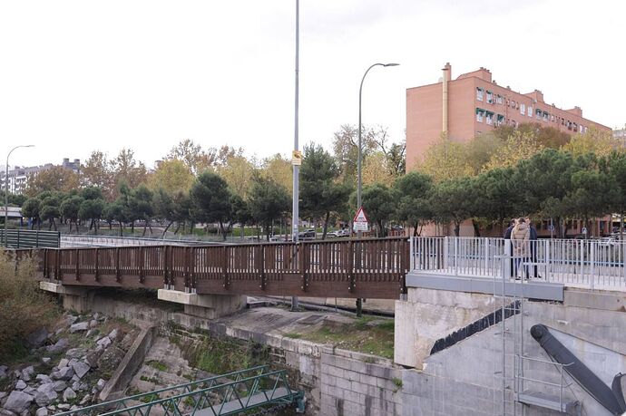 photo-5838973043978472227-y