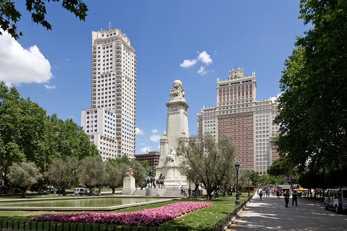 Plaza_de_España_de_Madrid_-_02