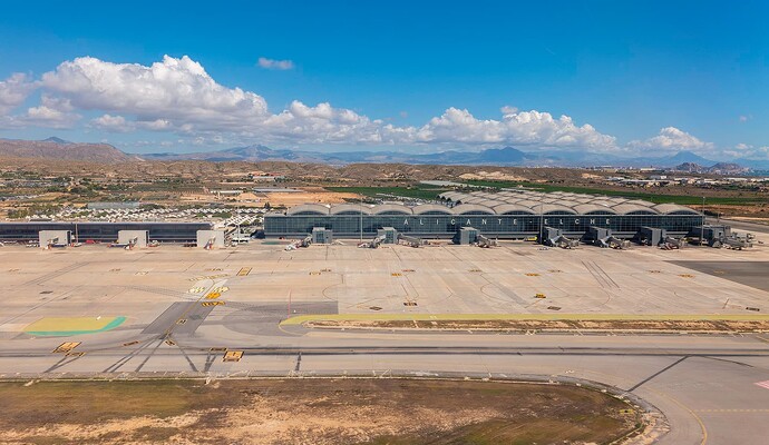 Aeropuerto_Alicante_-_52312672018