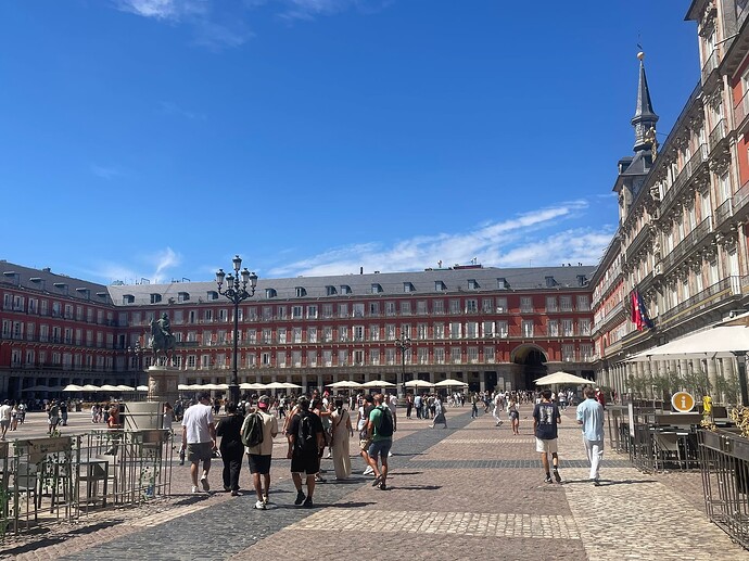 Imagen de WhatsApp 2025-09-25 a las 22.38.21_44b72090