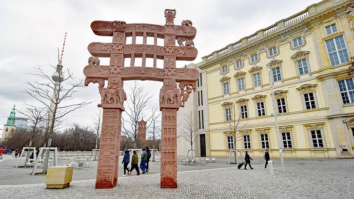sanchi-tor-humboldt-forum-berlin-100-1920x1080