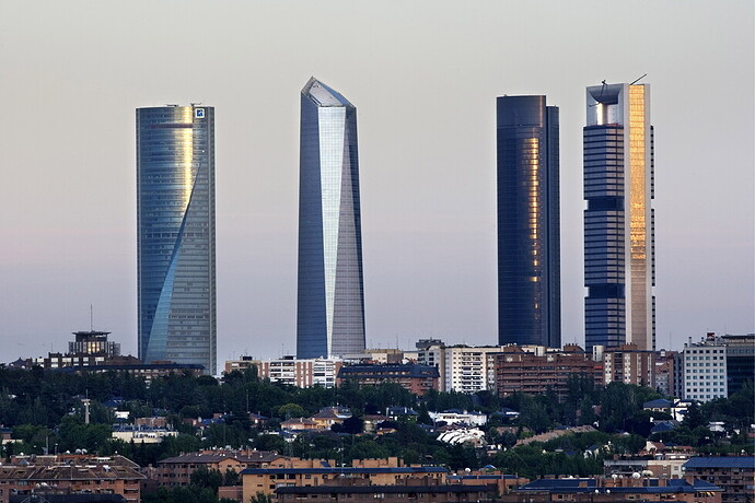 cuatro-torres-business-area