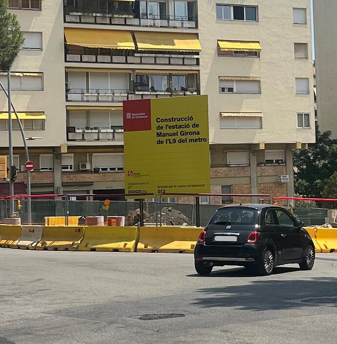 Imagen Estació Manuel Girona (2)