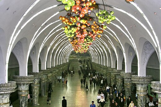 Pyongyang_Metro_Ceiling
