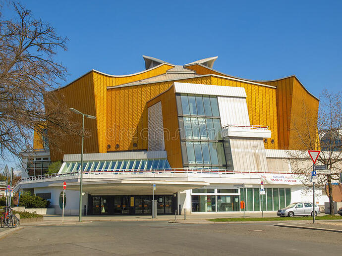 berlinés-philharmonie-36506323