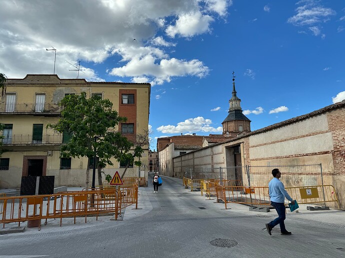 Plaza San Juan de Dios y Travesía Avellaneda ahora
