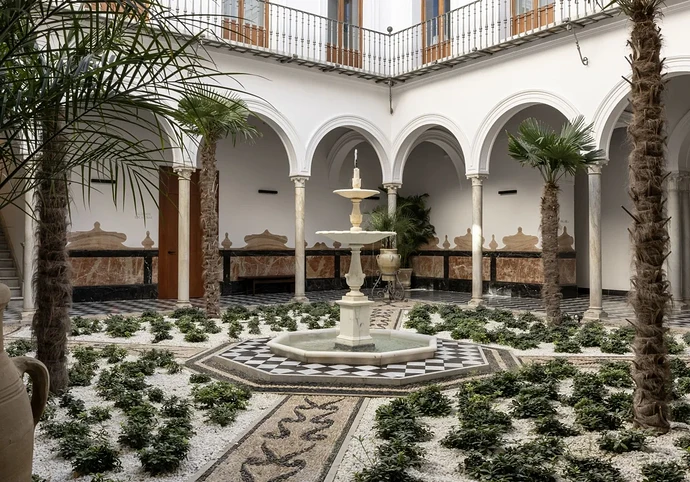 patio-casa-palacio-RQ9PJNPvyzIcyN3aQI1Pu6O-1200x840@diario_abc