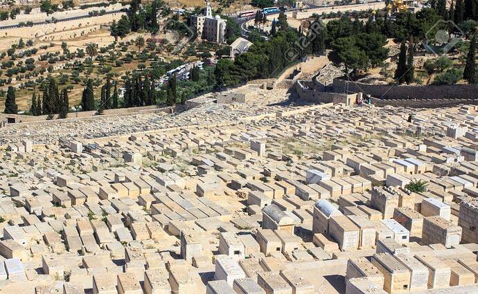 76209386-parte-del-antiguo-cementerio-judío-de-jerusalén