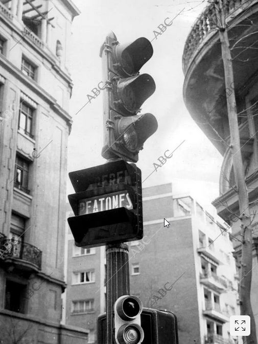 2026-05-21 141816-Semáforos de Madrid - Archivo ABC — Mozilla Firefox