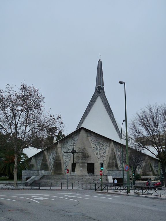 Iglesia_de_Nuestra_Señora_de_Guadalupe,_Madrid